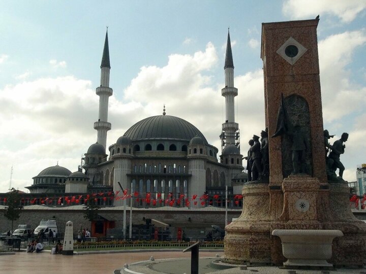 Новая жемчужина Стамбула - мечеть Таксим