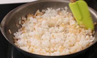 Рис и лук