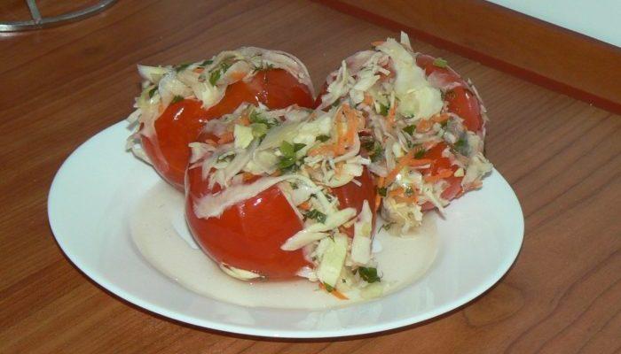 Армянский фаршированный помидор с капустой