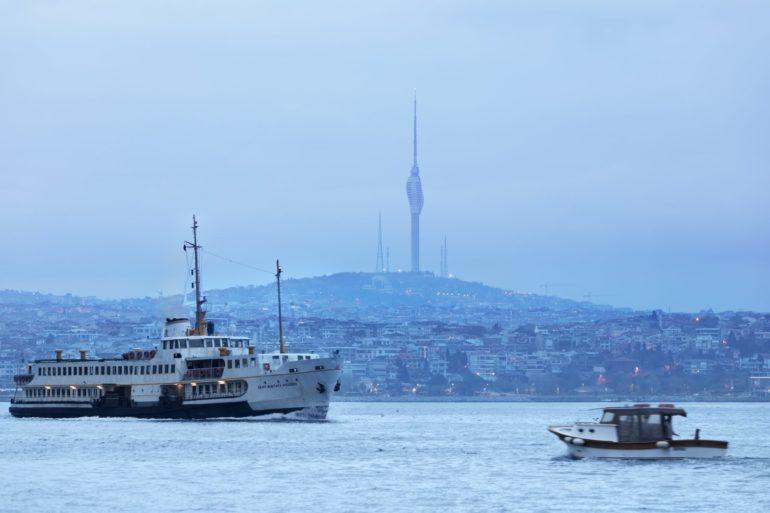 Радиобашня ЧАМЛЯЛЖ TV-KüçükçamlıcaTV - самая высокая в Стамбуле