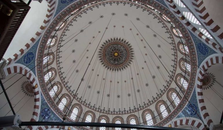 Рустем-паша в стамбульской мечети