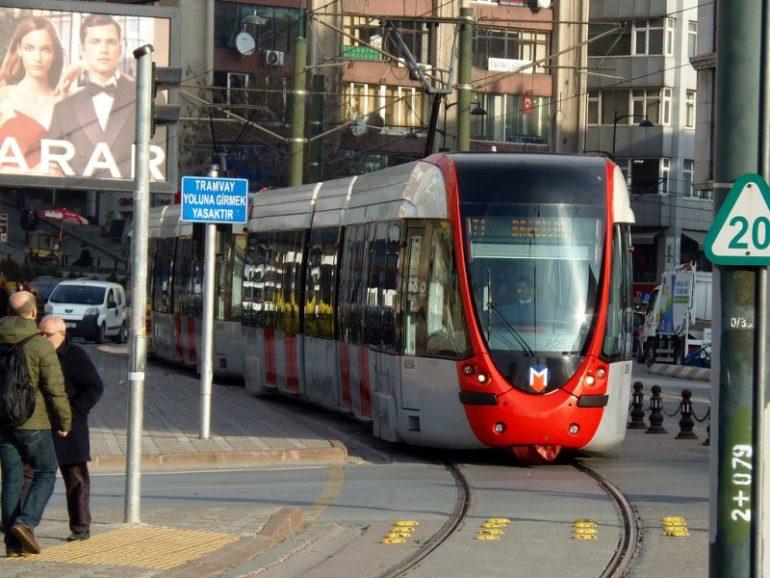 Трамваи в Стамбуле.