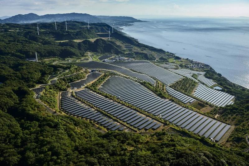 Ветряные и солнечные электростанции в Японии